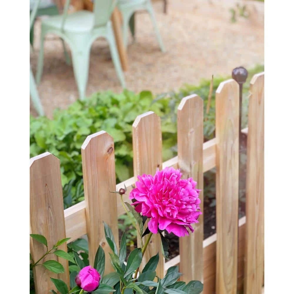Vigoro 37.1 in. H x 45.35 in. W Cedar Garden Fence Panel - Image 9